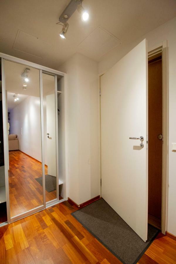 2Ndhomes Luxury Kamppi Center Apartment With Sauna ヘルシンキ エクステリア 写真